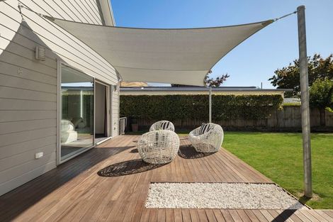 Photo of property in 11 Haddow's Place, Lake Hayes, Queenstown, 9304