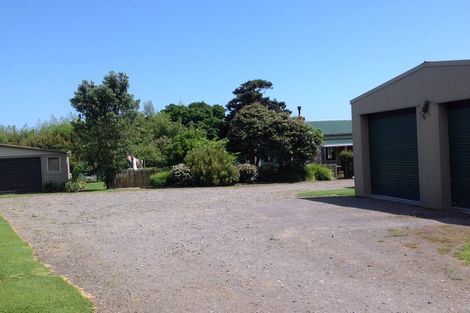 Photo of property in 1454 South Road, Kaitake, New Plymouth, 4374