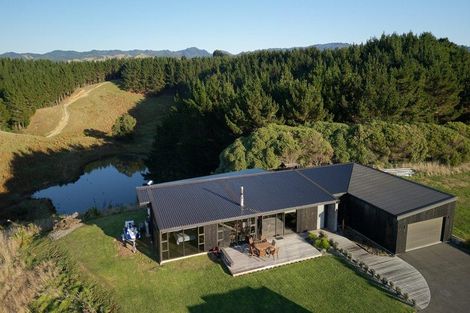 Photo of property in 35 Tama Road, Riversdale Beach, Masterton, 5872