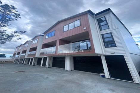 Photo of property in 3 Geddes Terrace, Avondale, Auckland, 1026