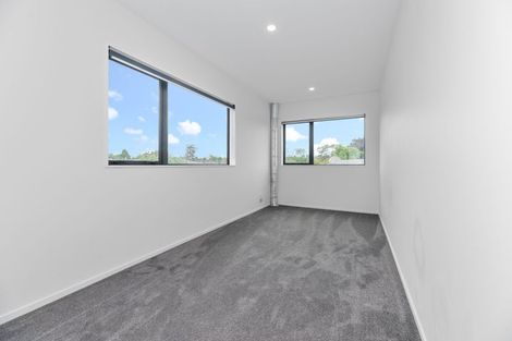 Photo of property in 18b Riverpark Crescent, Henderson, Auckland, 0610