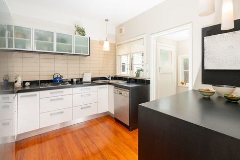 Photo of property in 111a Karori Road, Karori, Wellington, 6012