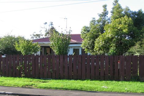 Photo of property in 100 Clayton Avenue, Otara, Auckland, 2023