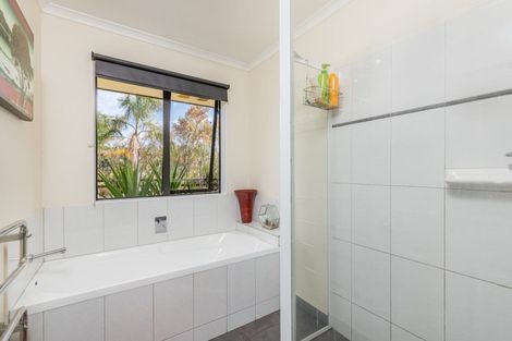 Photo of property in 128 Montrose Road, Kerikeri, 0293