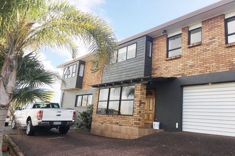 Photo of property in 9 Cambric Place, Botany Downs, Auckland, 2010