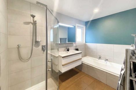 Photo of property in 92 Kendal Avenue, Burnside, Christchurch, 8053