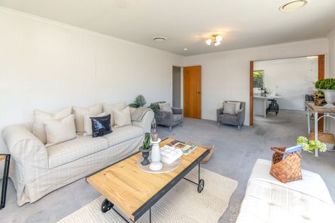 Photo of property in 61 Lowry Avenue, Redwood, Christchurch, 8051