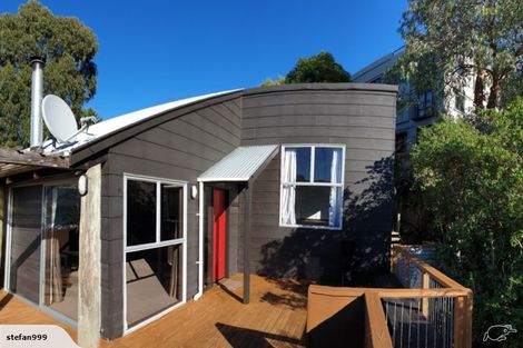 Photo of property in 35 Ticehurst Road, Lyttelton, 8082