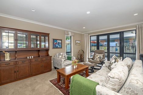 Photo of property in 10 Walnut Grove, Whakatane, 3120