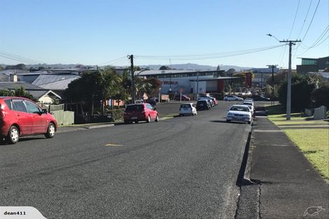 Photo of property in 2/7 Duke Street, Papakura, 2110