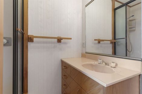 Photo of property in 42 Kennedy Avenue, Forrest Hill, Auckland, 0620