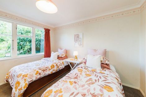 Photo of property in 7 Surrey Crescent, Hokowhitu, Palmerston North, 4410