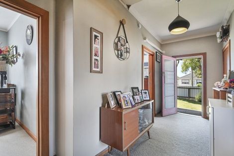 Photo of property in 311 Fenwick Street, Mayfair, Hastings, 4122