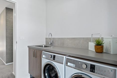 Photo of property in 5 Merivale Avenue, Wanaka, 9305