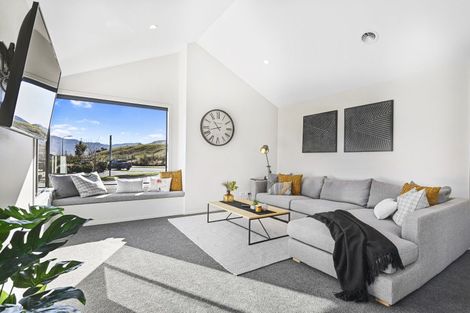 Photo of property in 37 Jack Hanley Drive, Jacks Point, Queenstown, 9371