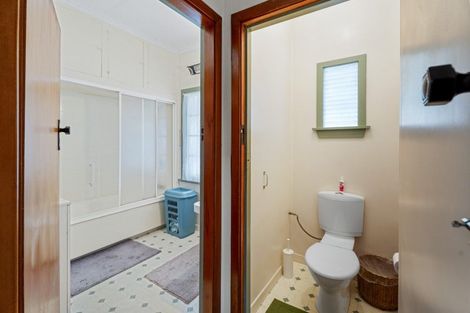 Photo of property in 17 Tasman Street, Opunake, 4616