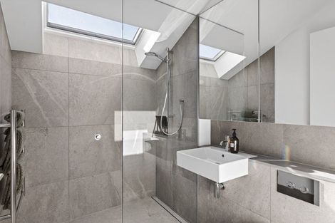 Photo of property in 1/61 Eely Point Road, Wanaka, 9305