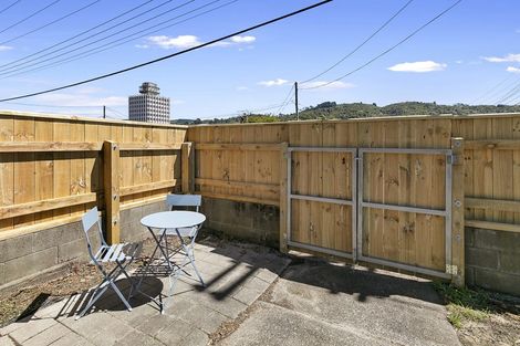 Photo of property in 35 Percy Cameron Street, Avalon, Lower Hutt, 5011