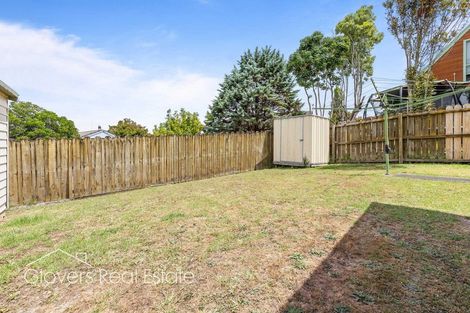 Photo of property in 14 Stockton Place, Glendene, Auckland, 0602