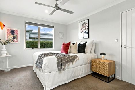 Photo of property in 32 Grace James Road, Pukekohe, 2120