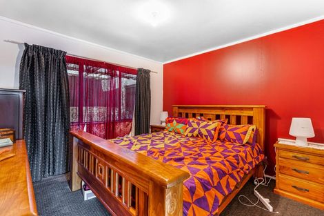 Photo of property in 7 Fernhaven Place, Massey, Auckland, 0614