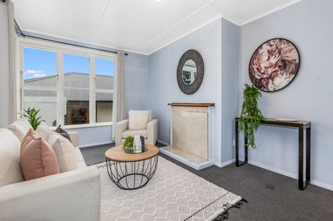 Photo of property in 12 Cornwall Crescent, Cannons Creek, Porirua, 5024
