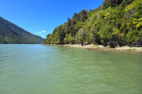 Photo of property in 628 Moetapu Bay Road, Moetapu Bay, Linkwater, 7282