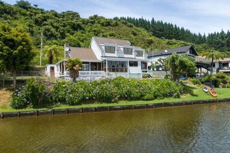 Photo of property in 14 Okawa Bay Road, Tikitere, Rotorua, 3074