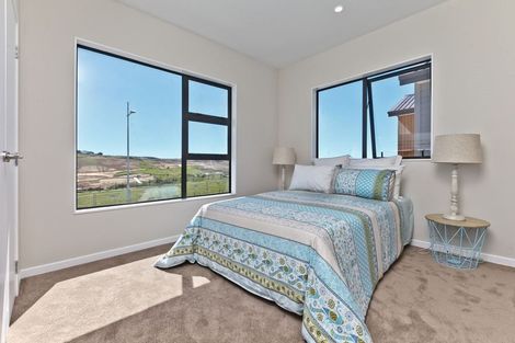 Photo of property in 30 Windlass Street, Long Bay, Auckland, 0630