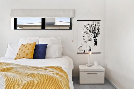 Photo of property in 3b Tawa Road, Te Atatu Peninsula, Auckland, 0610