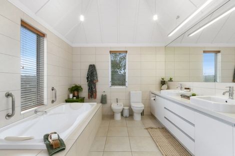 Photo of property in 751 Highgate, Maori Hill, Dunedin, 9010