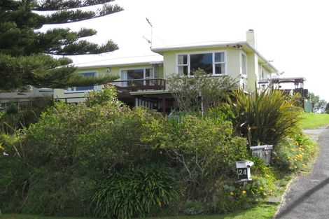 Photo of property in 24 Burns Street, Tawhero, Whanganui, 4501