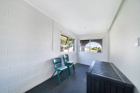 Photo of property in 381 Triangle Road, Henderson, Auckland, 0610