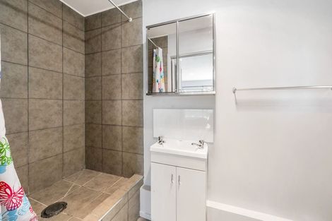 Photo of property in 21 Kotare Street, Hilltop, Taupo, 3330