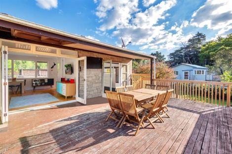 Photo of property in 905 Swanson Road, Swanson, Auckland, 0612