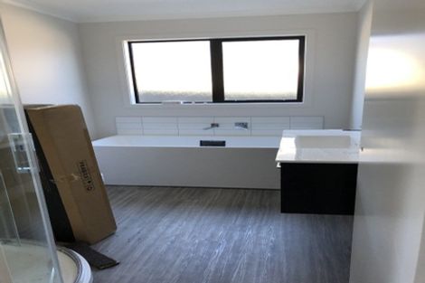 Photo of property in 42 Karearea Avenue, Kenepuru, Porirua, 5022