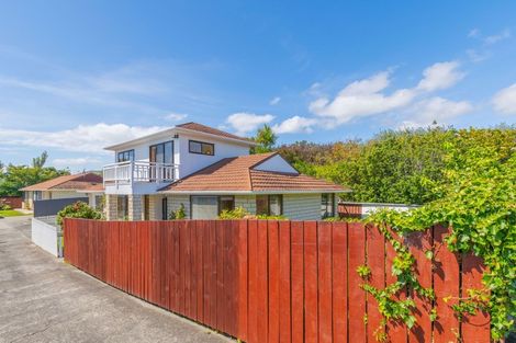 Photo of property in 7 Ngapotiki Street, Paraparaumu Beach, Paraparaumu, 5032