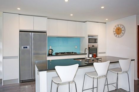 Photo of property in 235 Queen Street, Pukekohe, 2120