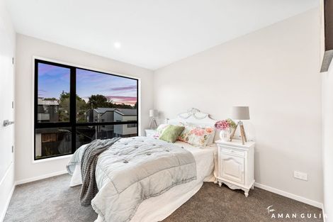 Photo of property in 3 Don Oliver Lane, Glen Eden, 0602