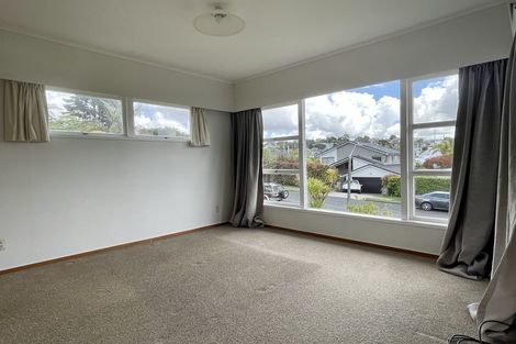 Photo of property in 52 Newhaven Terrace, Mairangi Bay, Auckland, 0630