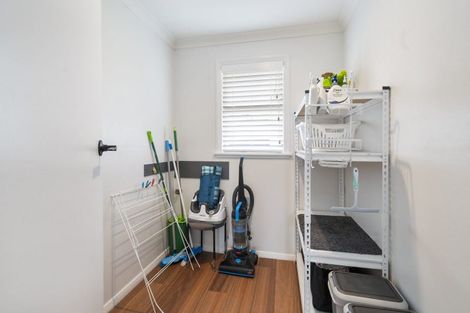 Photo of property in 6 Ruha Street, West End, Palmerston North, 4412