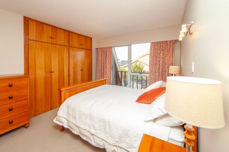 Photo of property in 10 Stormont Place, Avonhead, Christchurch, 8042