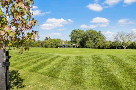 Photo of property in 1 Rossbern Lane, Clevedon, 2585