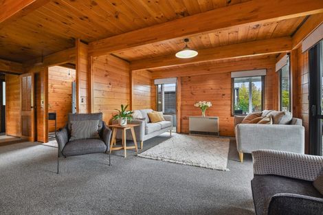 Photo of property in 2 Iles Road, Lynmore, Rotorua, 3010