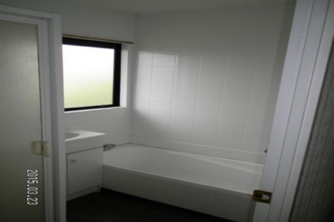 Photo of property in 12 Ian Sage Avenue, Torbay, Auckland, 0630