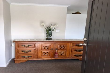 Photo of property in 26 Benmore Crescent, Pyes Pa, Tauranga, 3112