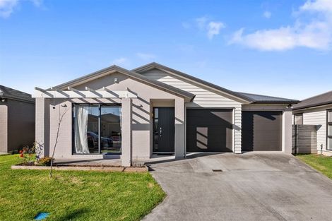 Photo of property in 15 Treestump Road, Takanini, 2112