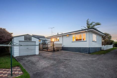 Photo of property in 9 Eskdale Road, Birkdale, Auckland, 0626