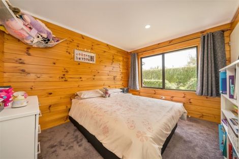 Photo of property in 14a Thackeray Street, Trentham, Upper Hutt, 5018