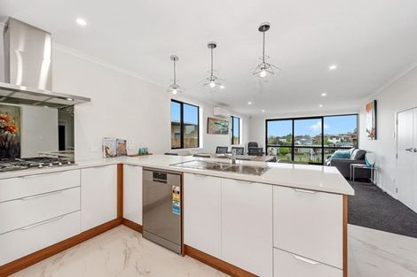 Photo of property in 20 Te Tiireke Drive, Glenview, Hamilton, 3206